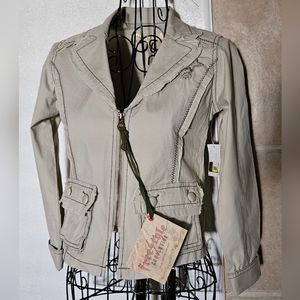 NWT Free Style Revolution Waist Jacket